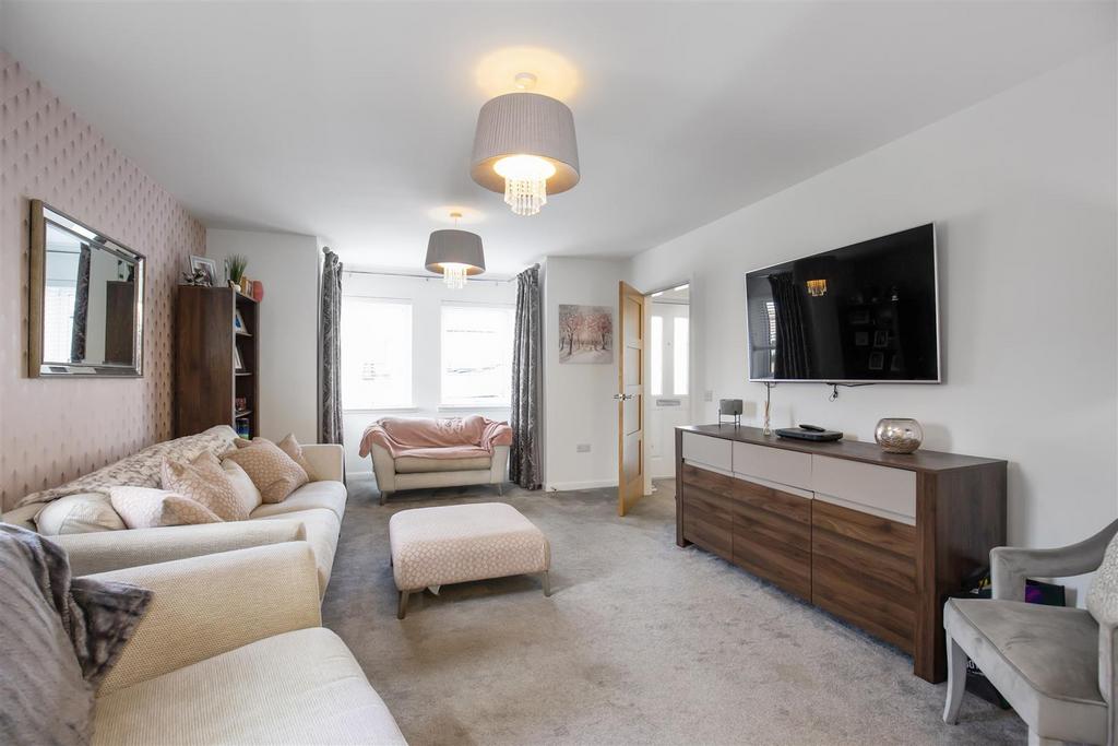 21 Hawthorn Park 6.jpg