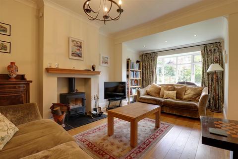 4 bedroom cottage for sale, Fields Road, Alsager