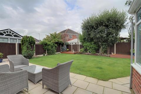4 bedroom detached house for sale - Parkfield, Crewe
