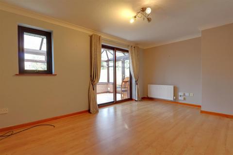 32a Barons Road, Shavington, Crewe, CW2 5EW