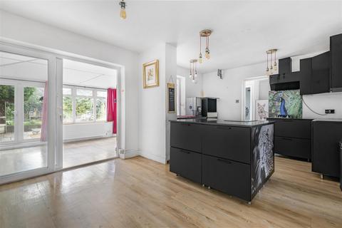 11 Mayfield Drive, Caversham, Reading, RG4 5JP
