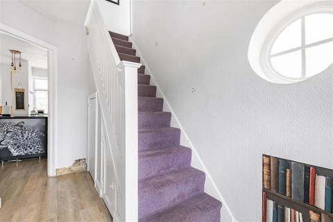 11 Mayfield Drive, Caversham, Reading, RG4 5JP