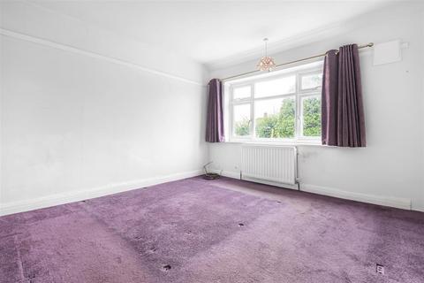 11 Mayfield Drive, Caversham, Reading, RG4 5JP