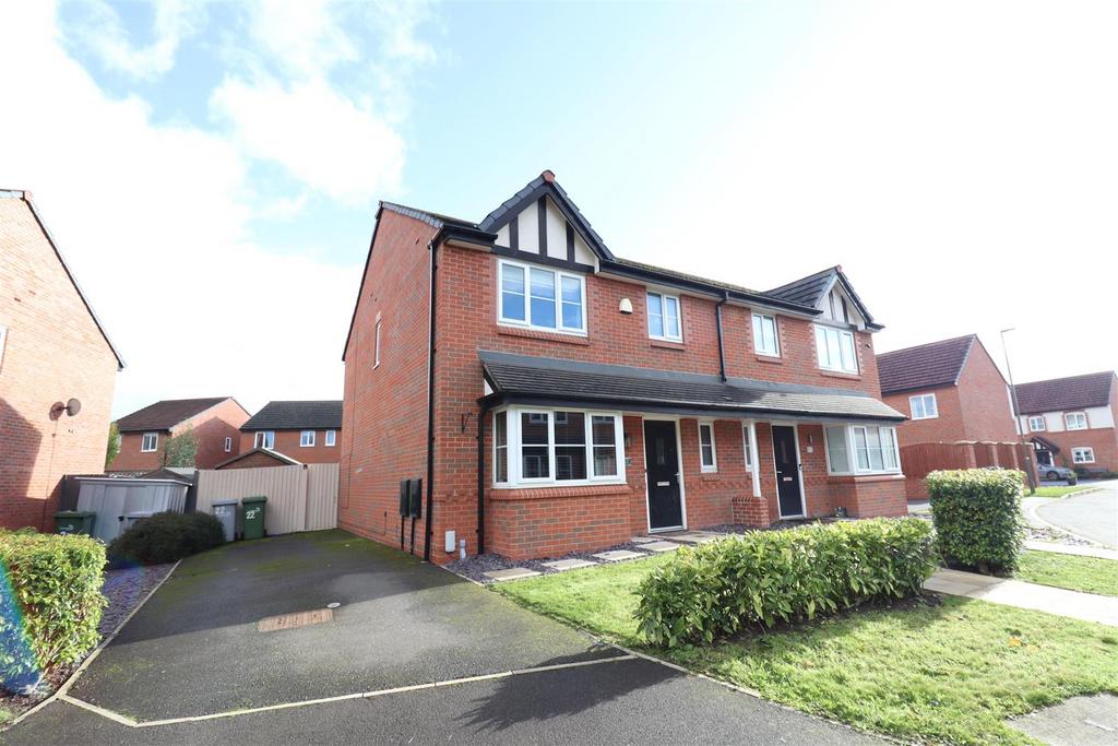 Copper Beech Road, Shavington, Crewe 3 bed semidetached house for sale
