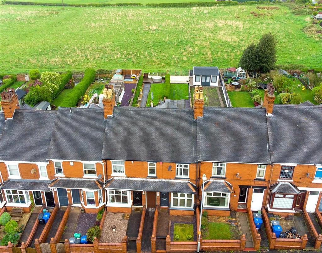 Ravens Lane, Bignall End, StokeOnTrent 3 bed terraced house for sale