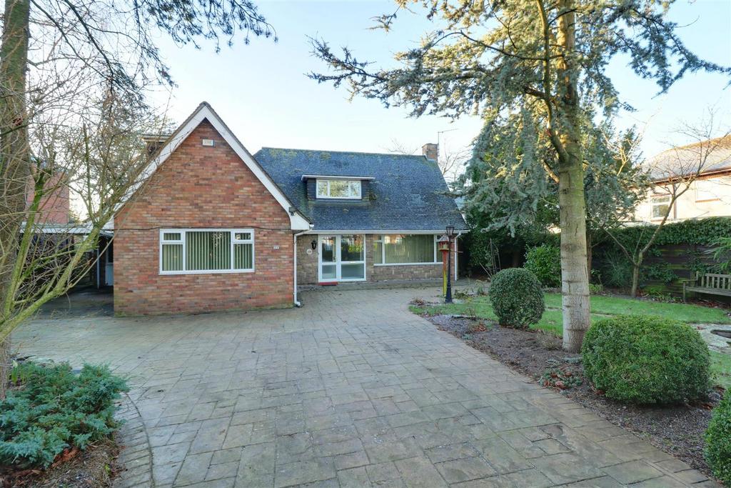 The Fairway, Alsager 4 bed detached bungalow for sale £439,950
