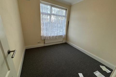 2 bedroom apartment for sale, Watling Avenue, Burnt Oak