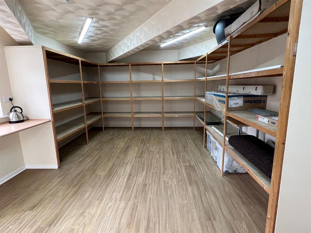 Shop 5.jpg