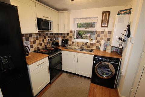 2 bedroom cottage for sale, Chapel Street, Horwich, Bolton