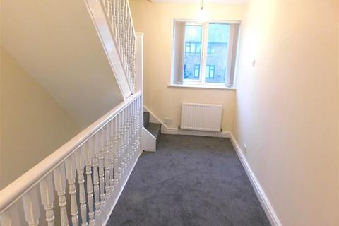4 bedroom townhouse to rent - Fieldfare Avenue, Manchester