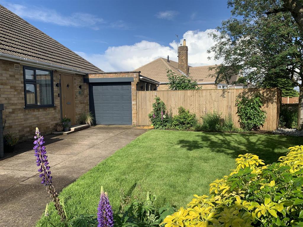 Hatfield Lane Barnby Dun Doncaster 3 Bed Semi Detached Bungalow For