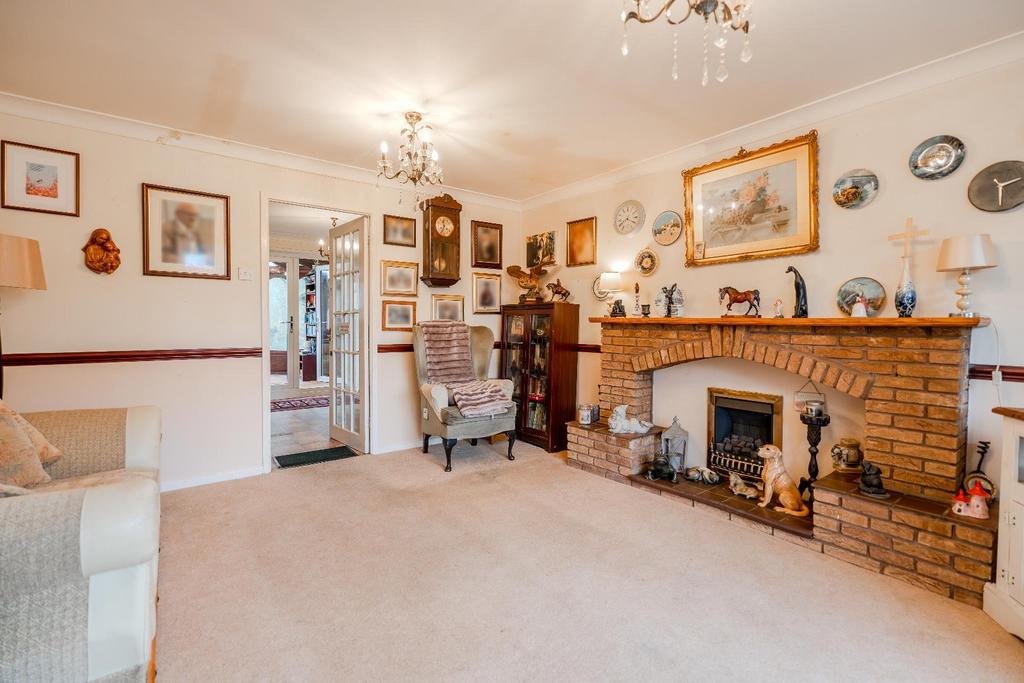 Bridgewater Drive, Coseley 4 bed detached house £280,000