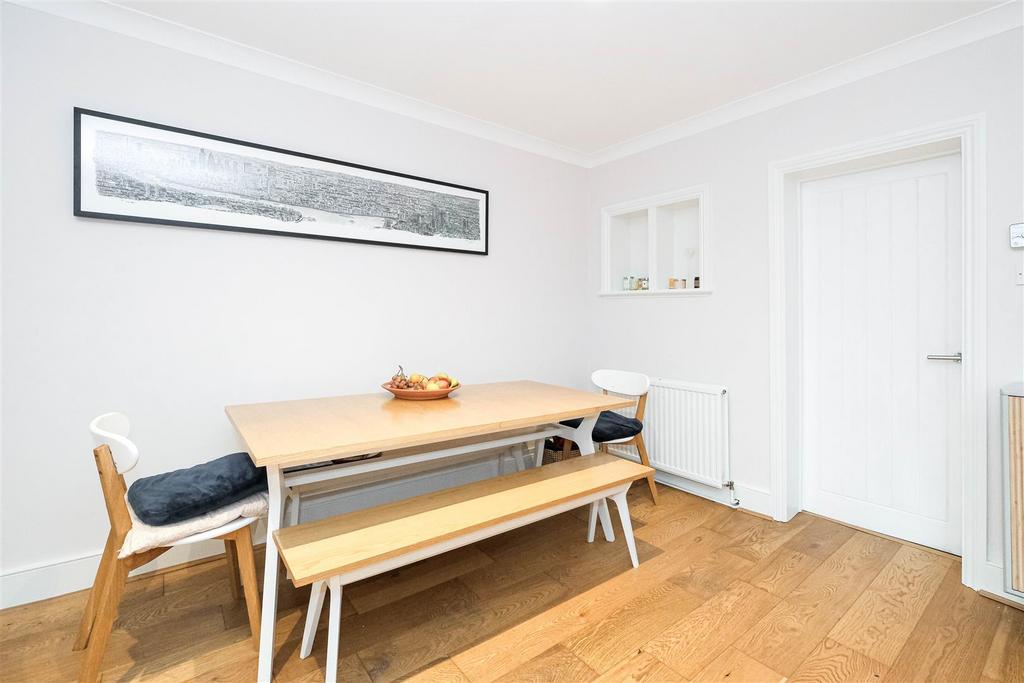 24a Tavistock Road-9.jpg