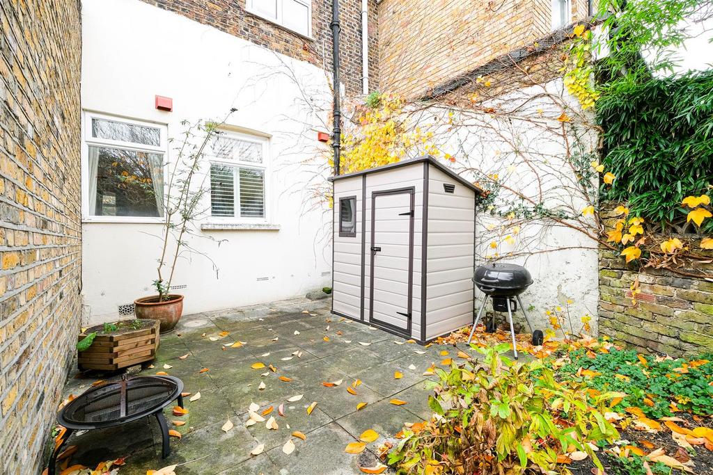 24a Tavistock Road-21.jpg
