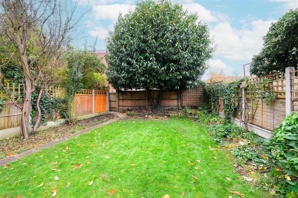 24a Tavistock Road-24.jpg