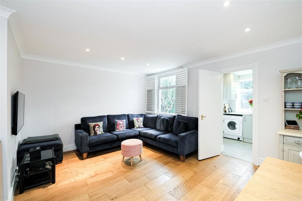 24a Tavistock Road-6.jpg