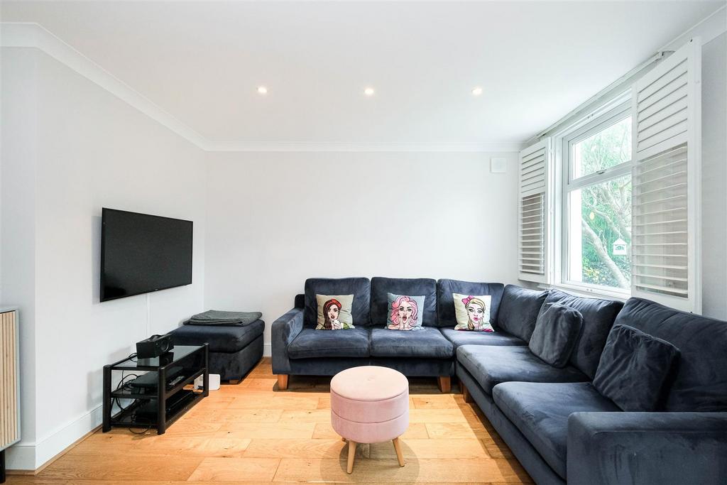 24a Tavistock Road-7.jpg