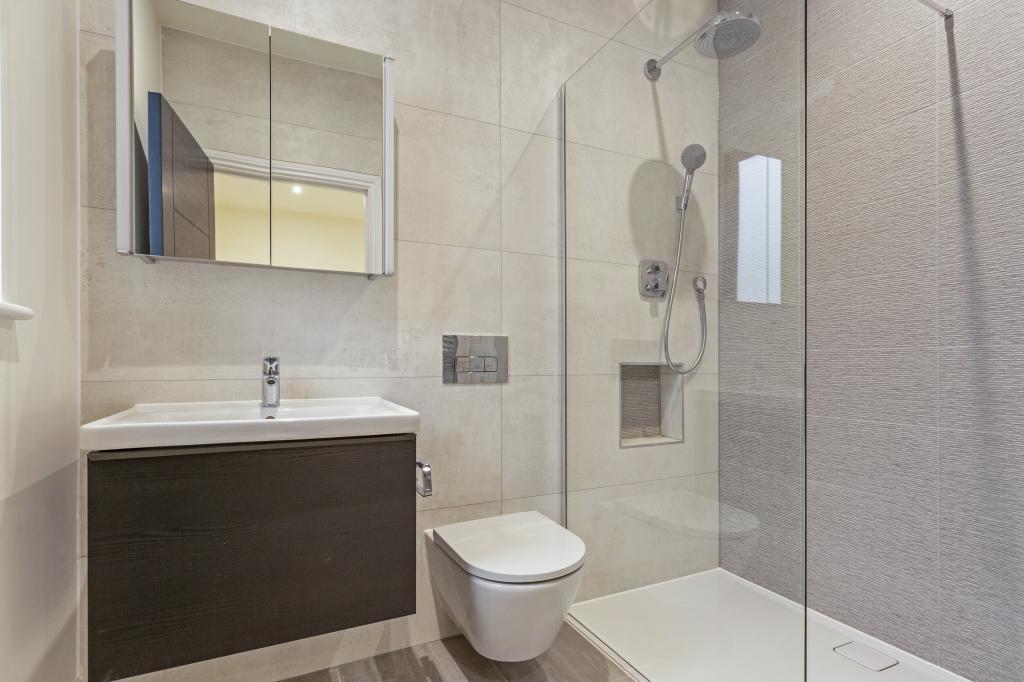 30 Carlton Street 327588 - (25).jpg