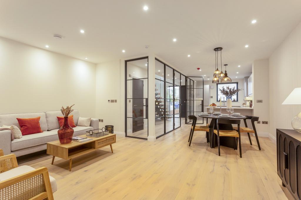 30 Carlton Street 327588 - (9).jpg