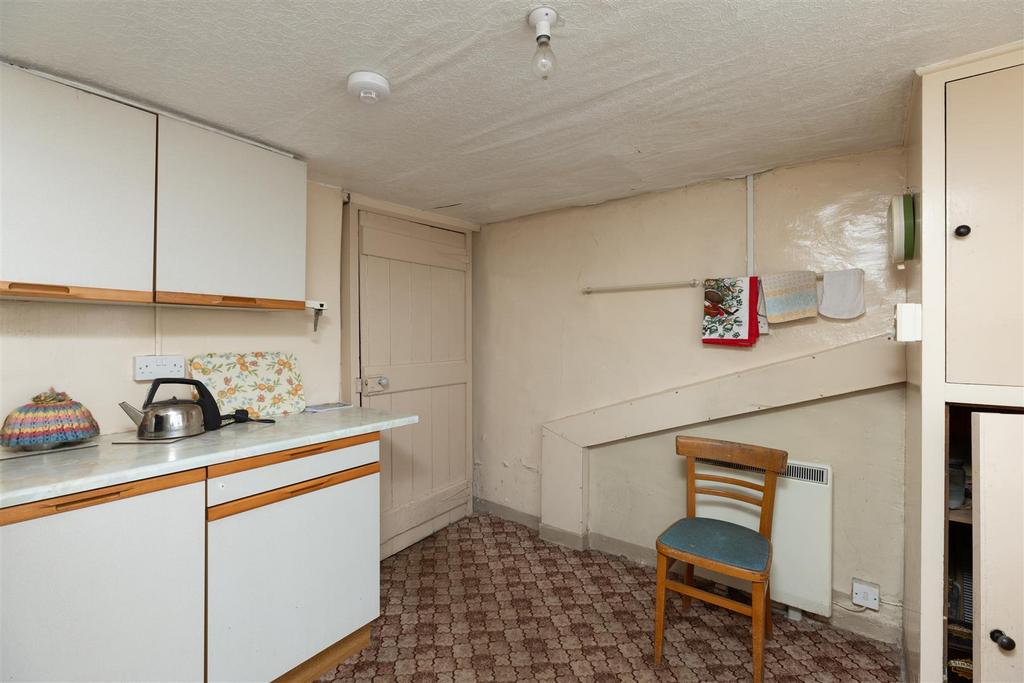 106 A2550.jpg
