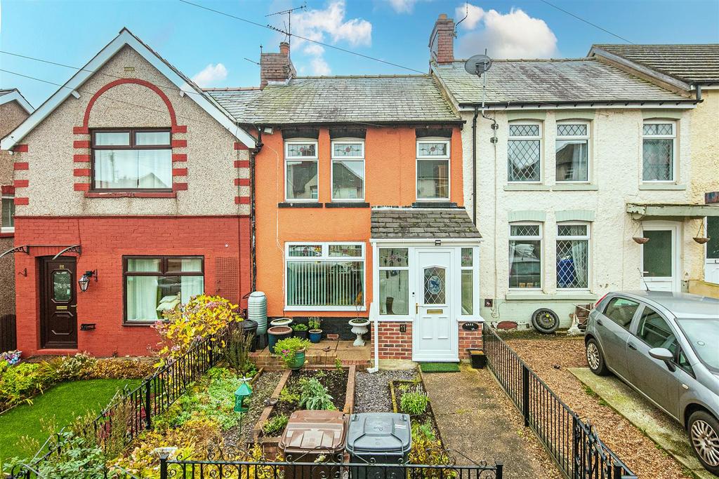 Sitwell Avenue, Stocksbridge, Sheffield 3 bed terraced house for sale