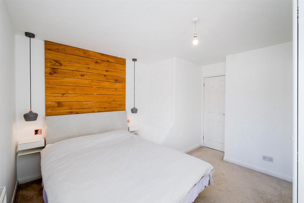 64 Nightingale Lane-19 resized.jpg