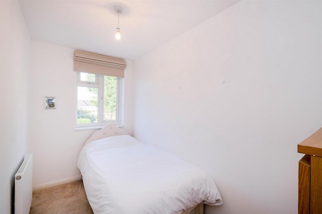 64 Nightingale Lane-14 resized.jpg