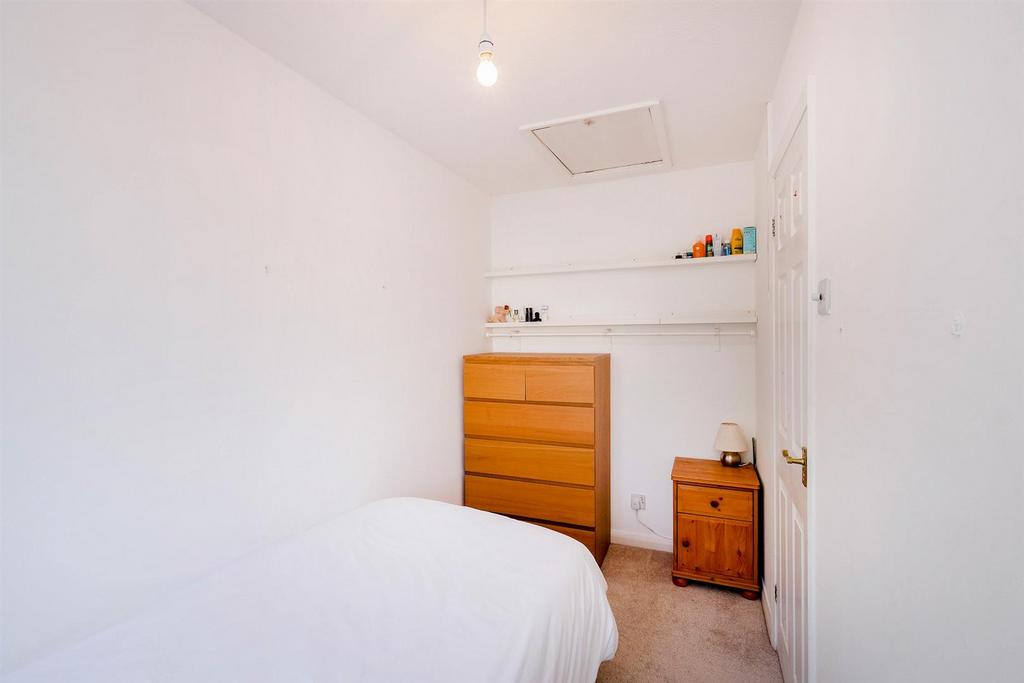 64 Nightingale Lane-15 resized.jpg