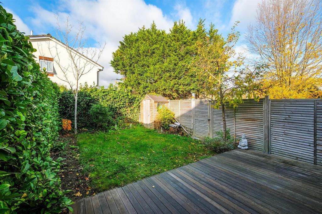 64 Nightingale Lane-21 resized.jpg