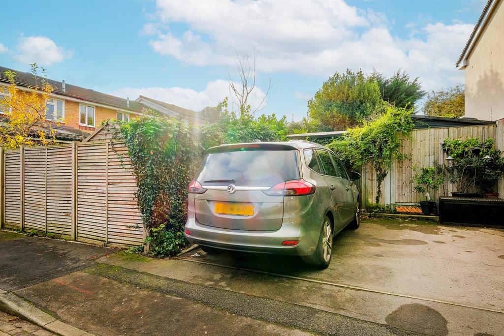 64 Nightingale Lane-29 resized.jpg