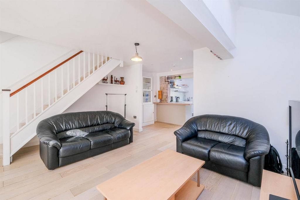64 Nightingale Lane-5 resized.jpg