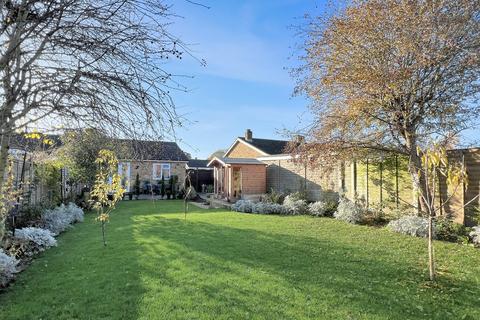 24 Lowefields, Earls Colne, Colchester, CO6 2LH