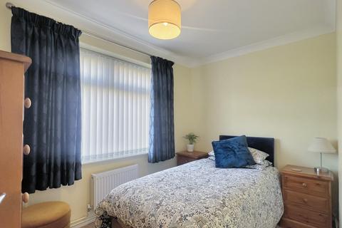 24 Lowefields, Earls Colne, Colchester, CO6 2LH