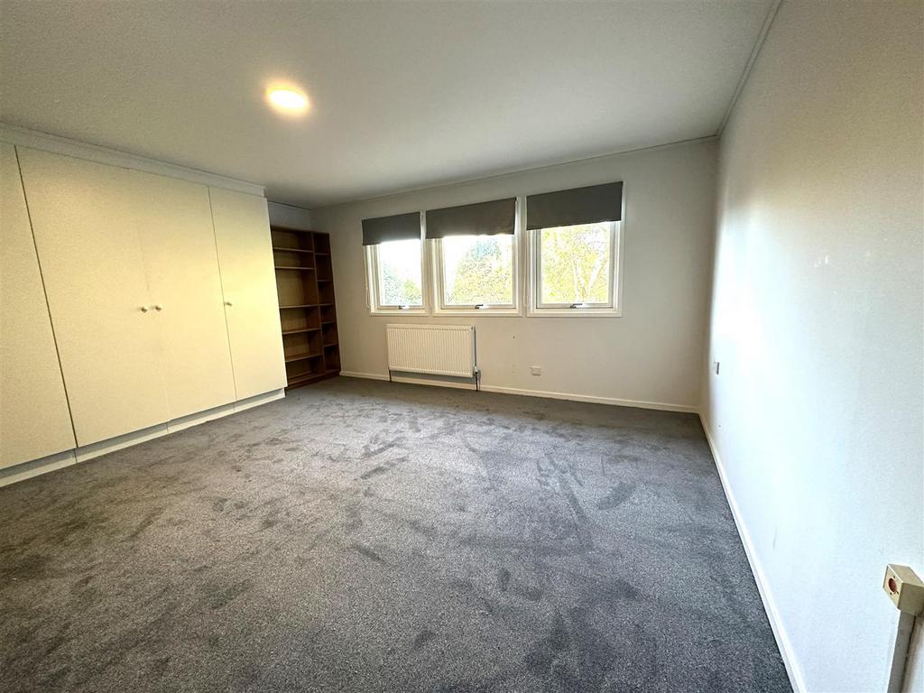 Bedroom 1.jpeg