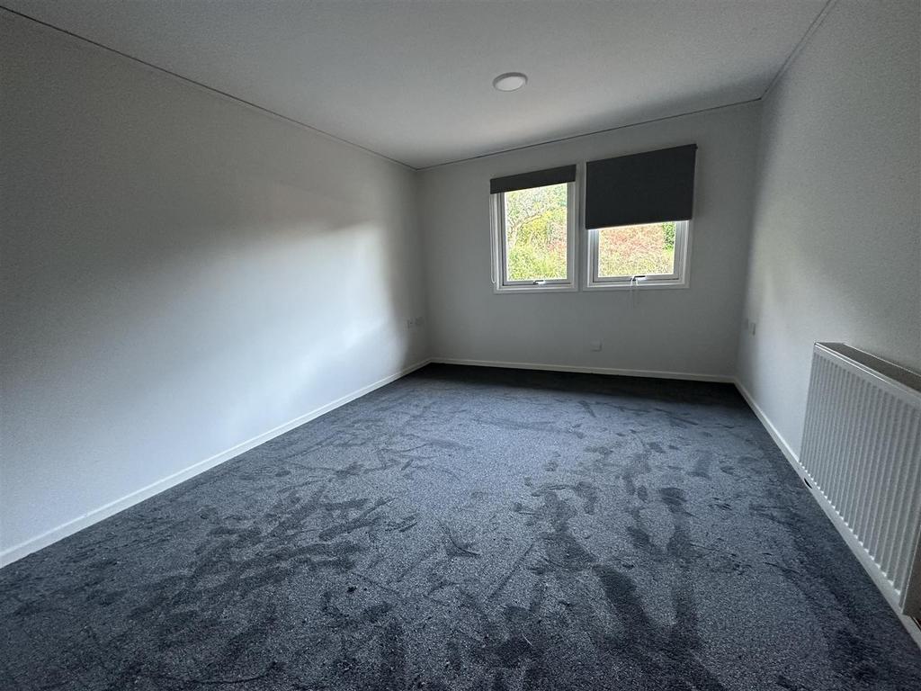Bedroom 4 Study.jpeg