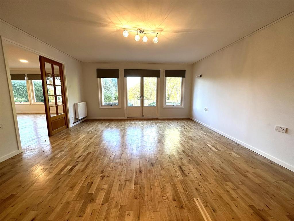 Dining Room.jpeg
