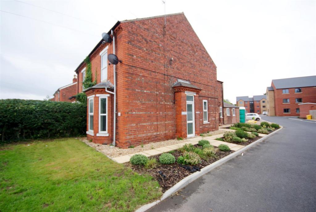 Station Road, North Hykeham 1 bed flat to rent £650 pcm (£150 pw)
