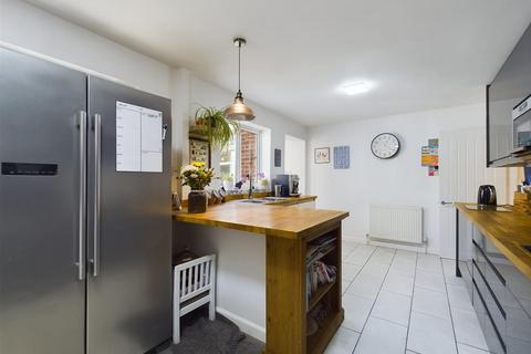 18 Clement Close, Branston, Lincoln, LN4 1UJ