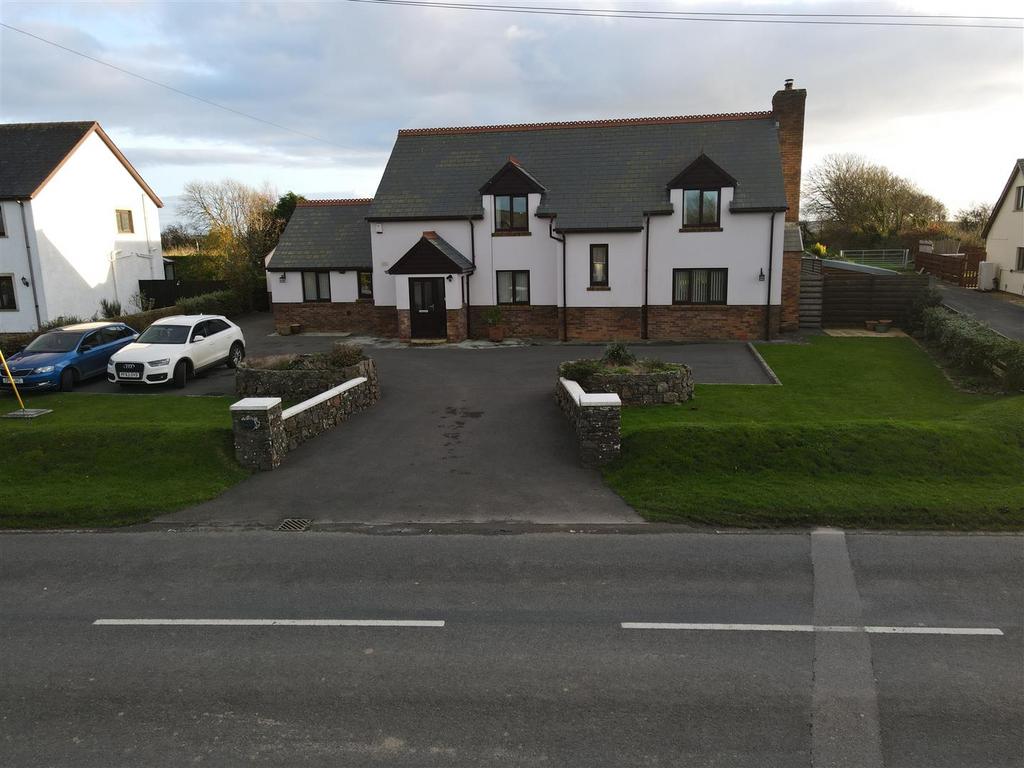 The Briary, Portfield Gate, Haverfordwest 5 bed detached house for sale