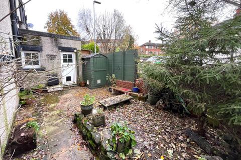 4 bedroom house for sale - Hawksworth Grove, Leeds