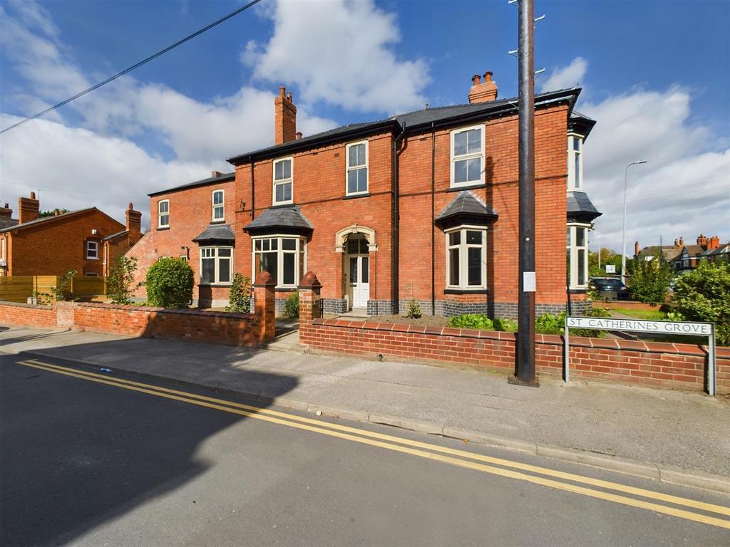 St. Catherines, Lincoln 4 bed semidetached house for sale £460,000