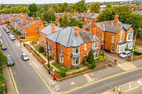 4 bedroom semi-detached house for sale, St. Catherines, Lincoln