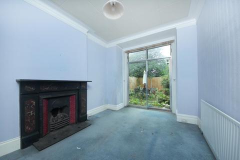 28 Windermere Road, London, W5 4TD