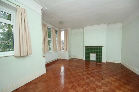 28 Windermere Road, London, W5 4TD