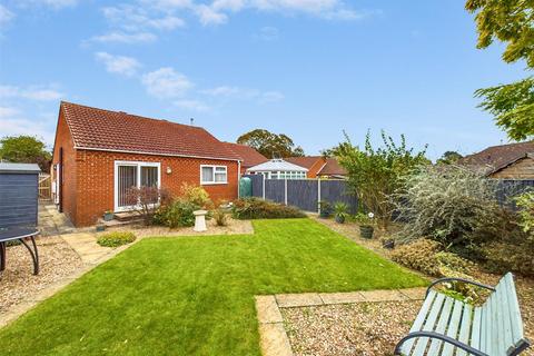 2 bedroom semi-detached bungalow for sale, Meadowlake Close, Lincoln