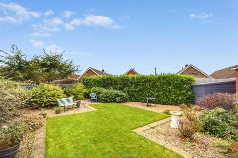 2 bedroom semi-detached bungalow for sale, Meadowlake Close, Lincoln