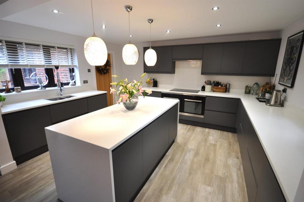 Trundle Lane, Fishlake, Doncaster 4 bed link detached house for sale