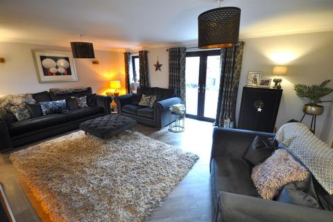 Corner House Trundle Lane, Fishlake, Doncaster, DN7 5LP