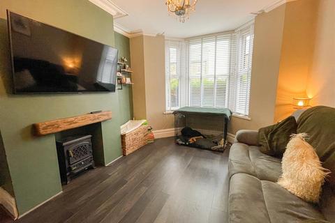 9 Bench Road, Buxton, SK17 7PJ