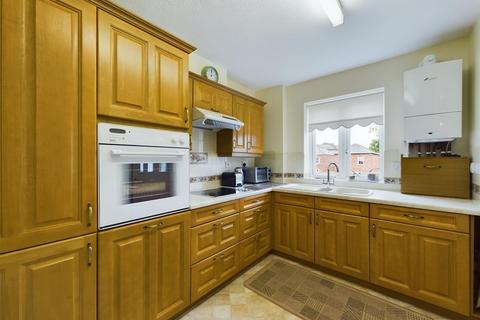 2 bedroom apartment for sale, Minster Court, Bracebridge Heath